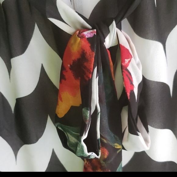 Chevron print floral pants - Picture 7 of 7